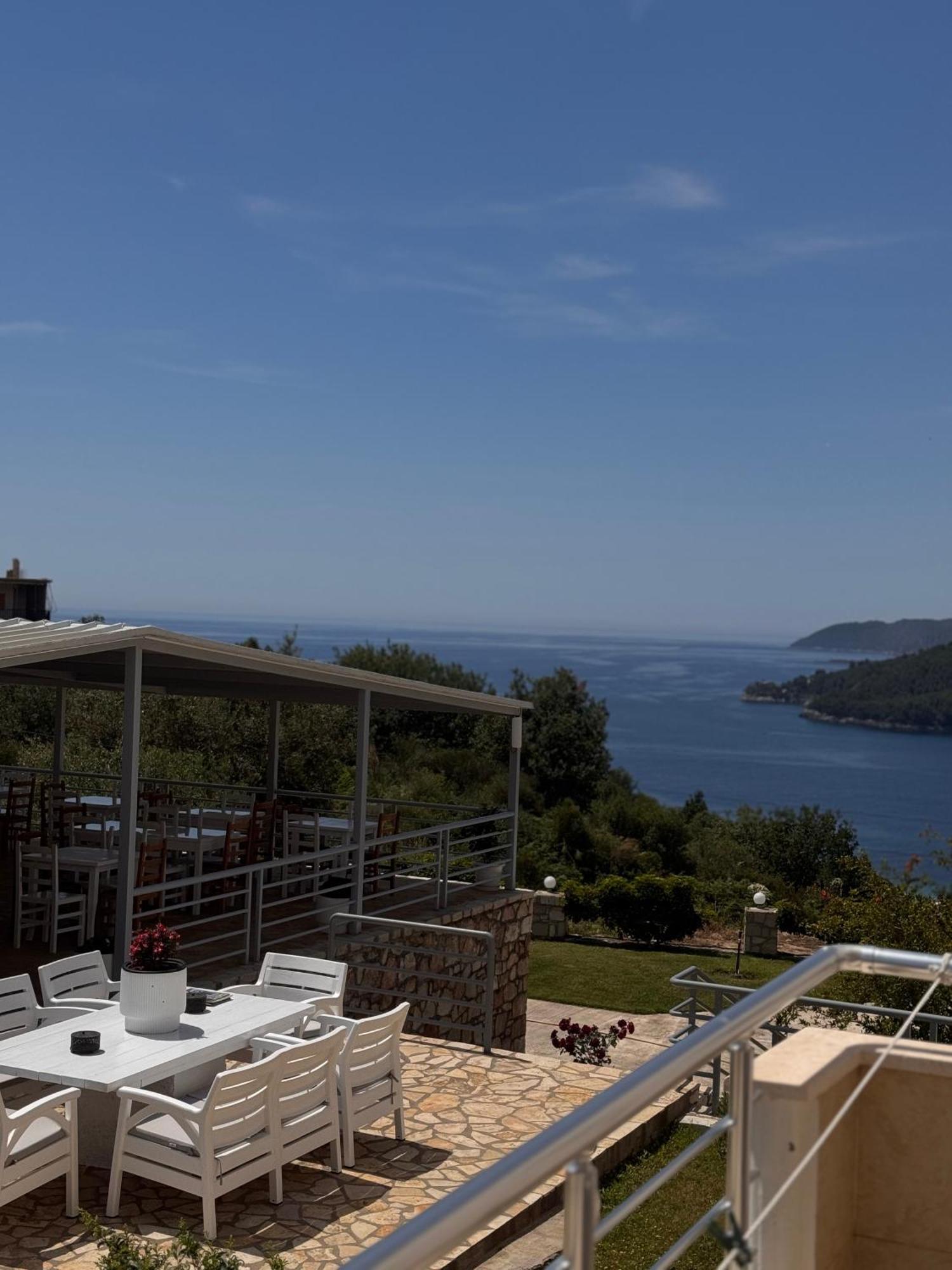 Apartment Belvedere &