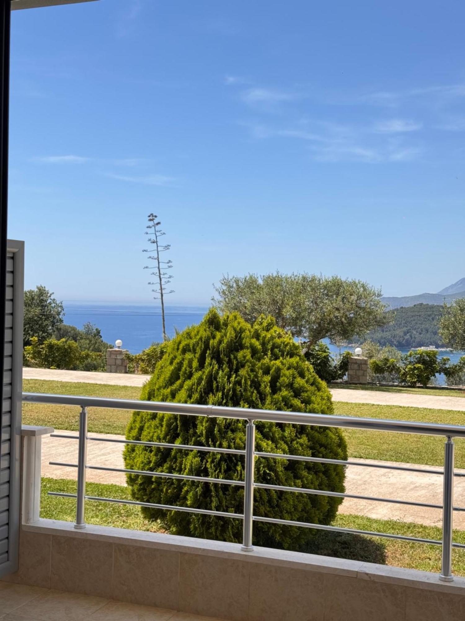 Belvedere & Apartment Himare